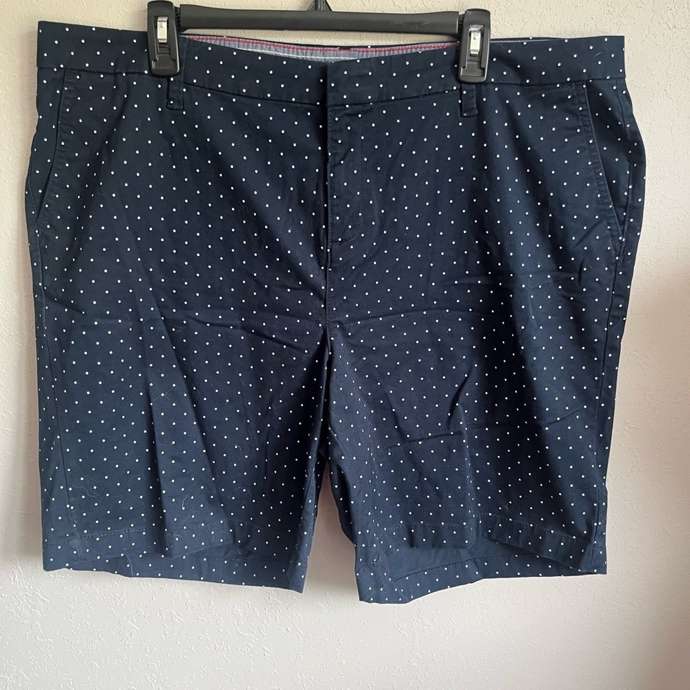 Women’s Navy With White Dots Tommy Hilfiger Casual Shorts Size 16